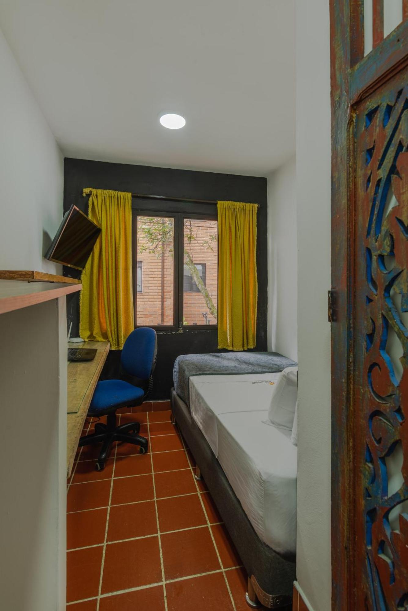 Casa Los Naranjos Hostal Medellín Exteriör bild