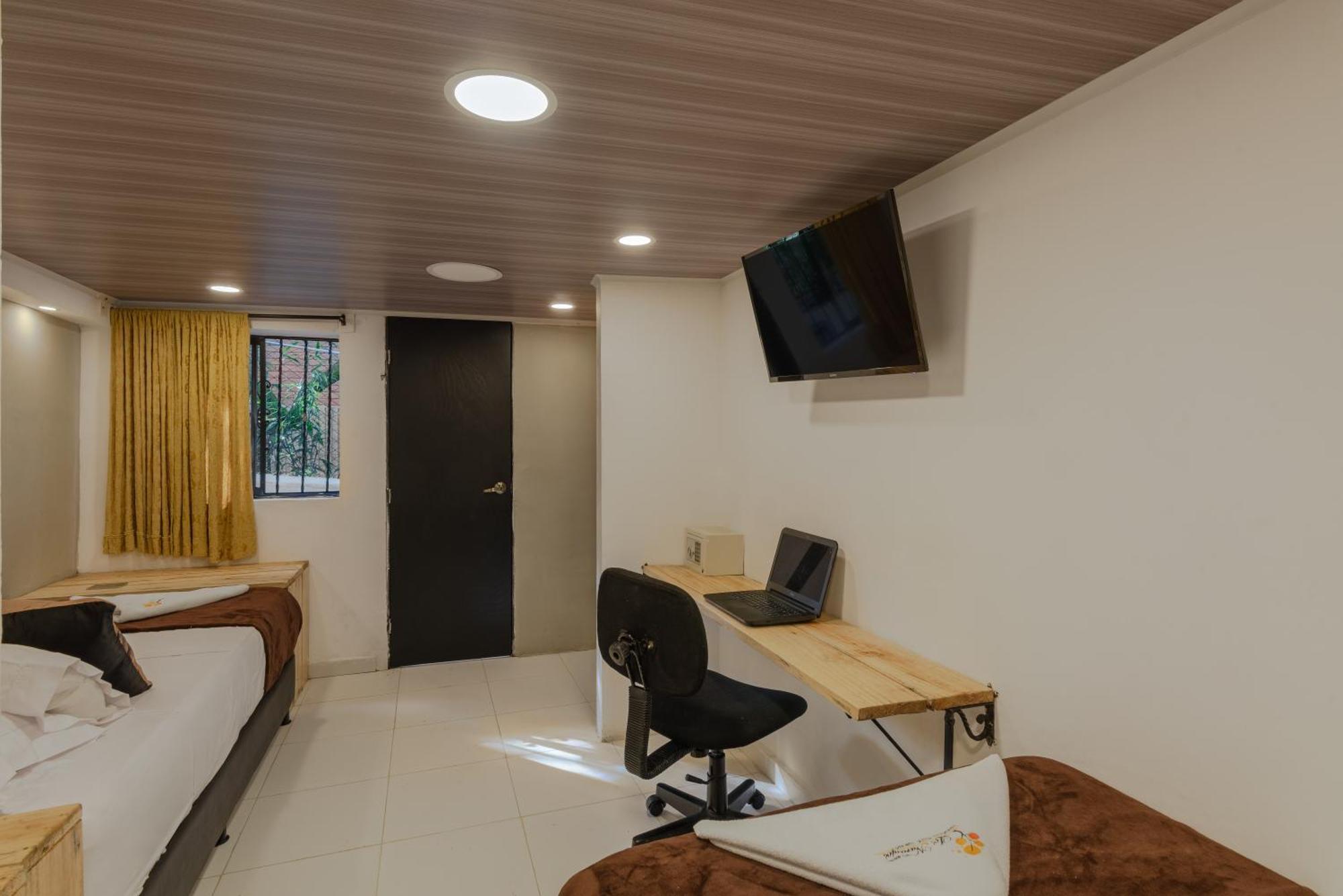 Casa Los Naranjos Hostal Medellín Exteriör bild